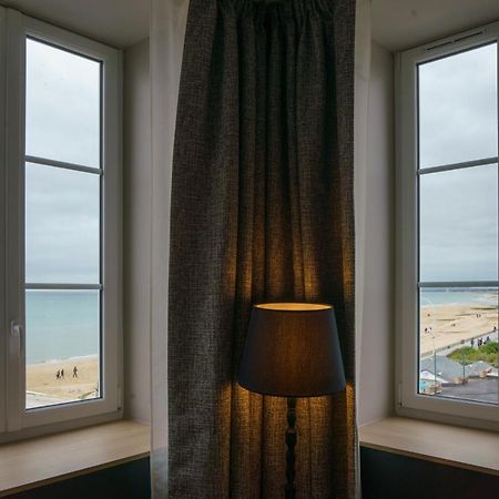 Hotel De La Plage Lion-sur-Mer Eksteriør bilde