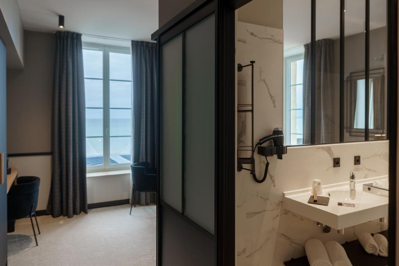 Hotel De La Plage Lion-sur-Mer Eksteriør bilde